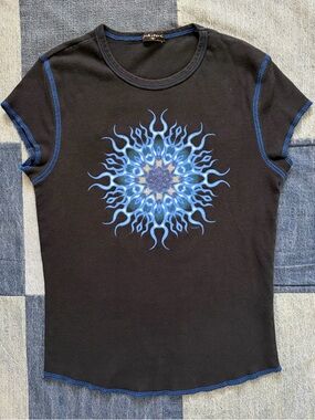 VTG Y2K FANG Graphic Baby Tee Shirt Black Blue Mandala Flame USA Made Size M
